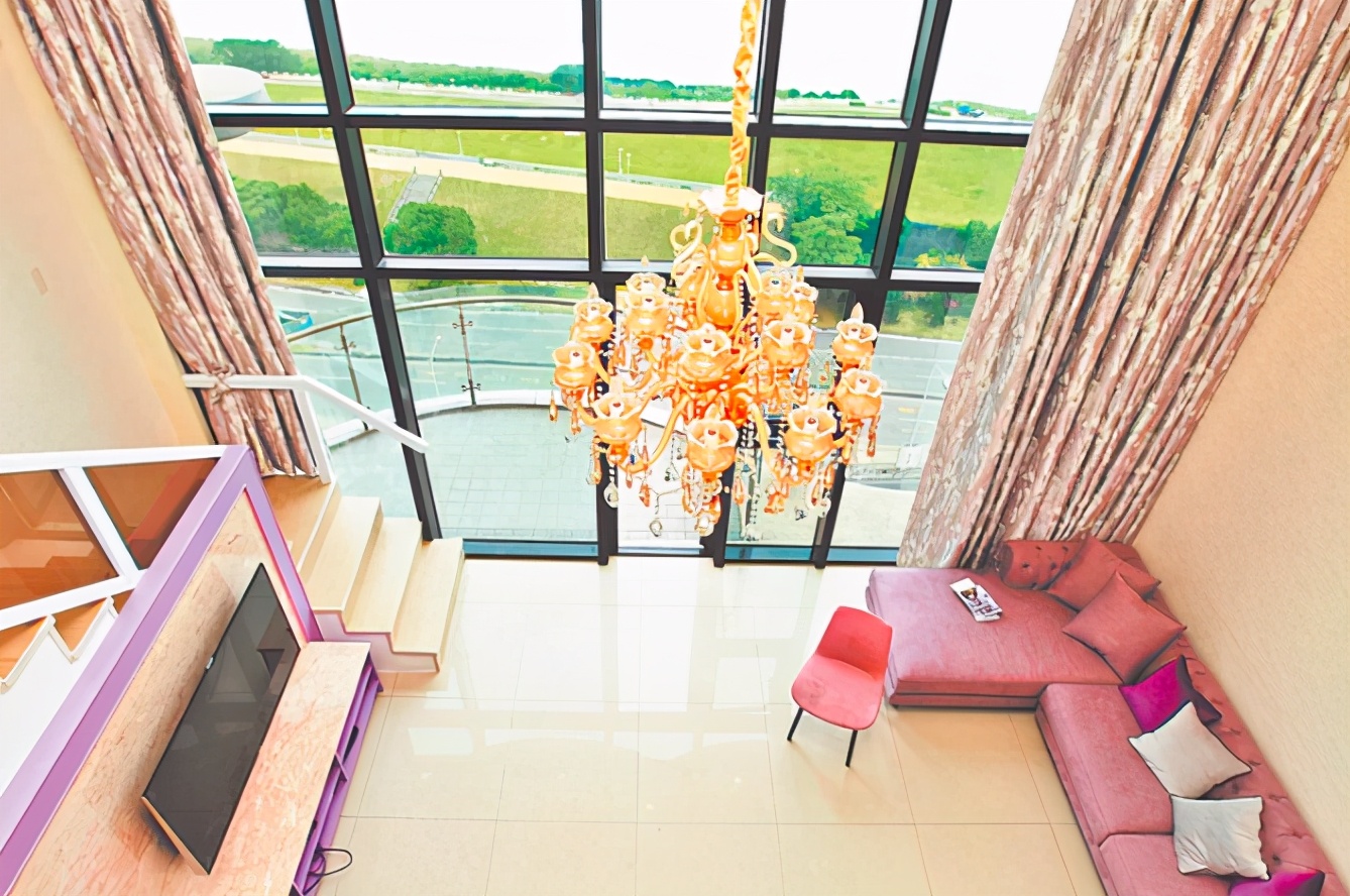 台湾|台湾女星公开宣布已怀孕，拍摄新歌mv亲自上阵，被媒体称最强孕妇