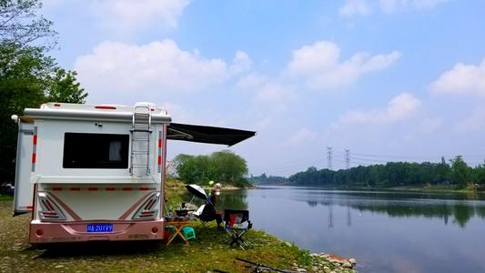 饵料|四个特征,六个类型,哪一种才是钓鱼人最合适的工具车