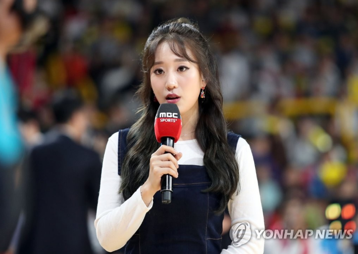 开开森森 30岁美女主持开车撞死送货员,惨烈现场照曝光,冷静表现让人意外