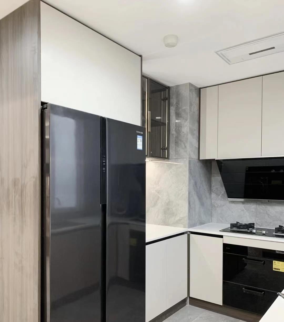 女主123㎡新居坚持“家徒四壁”风，该有的东西都有，干净又舒适