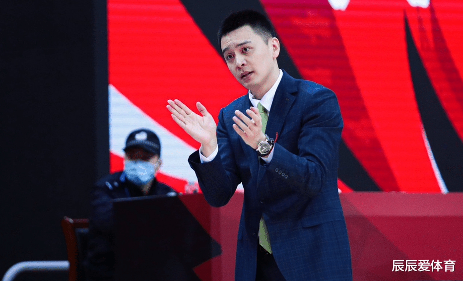 楊鳴|央視直播：CBA巔峰對決再現(xiàn)，楊鳴極有可能會選擇戰(zhàn)略性放棄