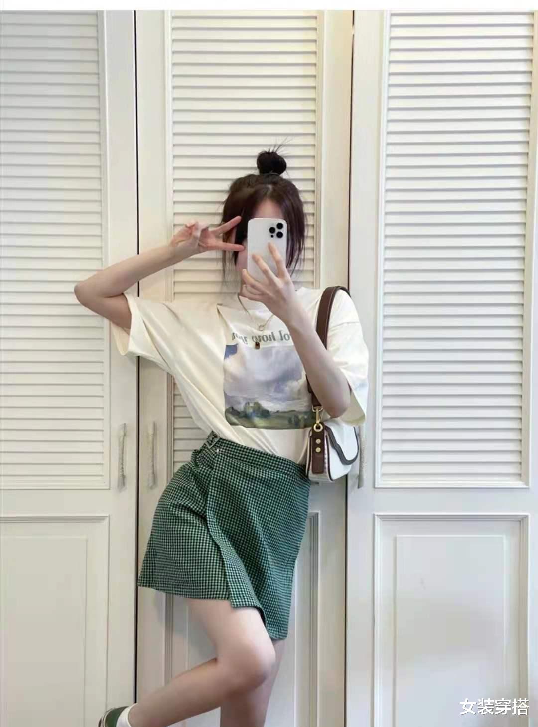 女装穿搭|t恤下面配什么裙子好看