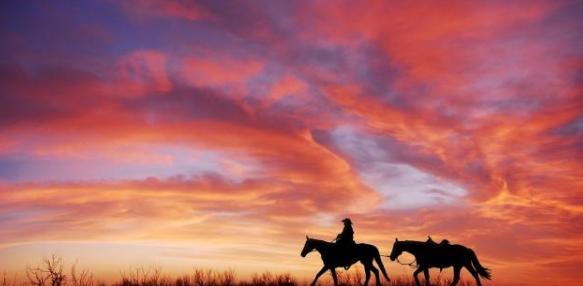 冯绍峰|冯绍峰和她相爱3年，却转身迎娶赵丽颖，32岁的她活成人生赢家