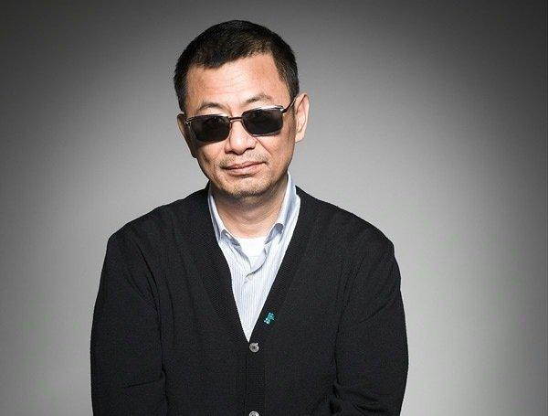 胡歌|胡歌新剧来袭，导演王家卫加持，看到2个女主后，网友：必须追