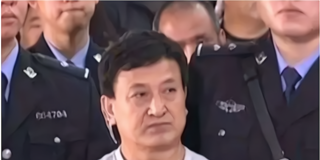 缘来妈咪|盗墓贼的“祖师爷”，挖200座墓赚5亿，行刑前他表示知道秦岭入口