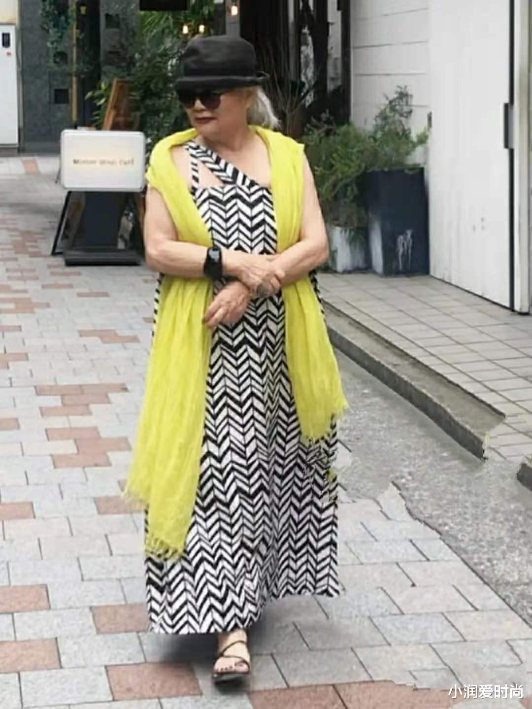 小润爱时尚|82岁胖奶奶不惧年龄，穿连衣裙搭围巾清凉高贵，满头白发也洋气