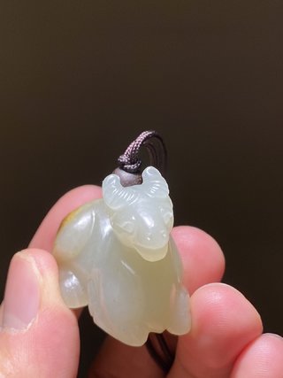 |白玉籽料 卧羊坠