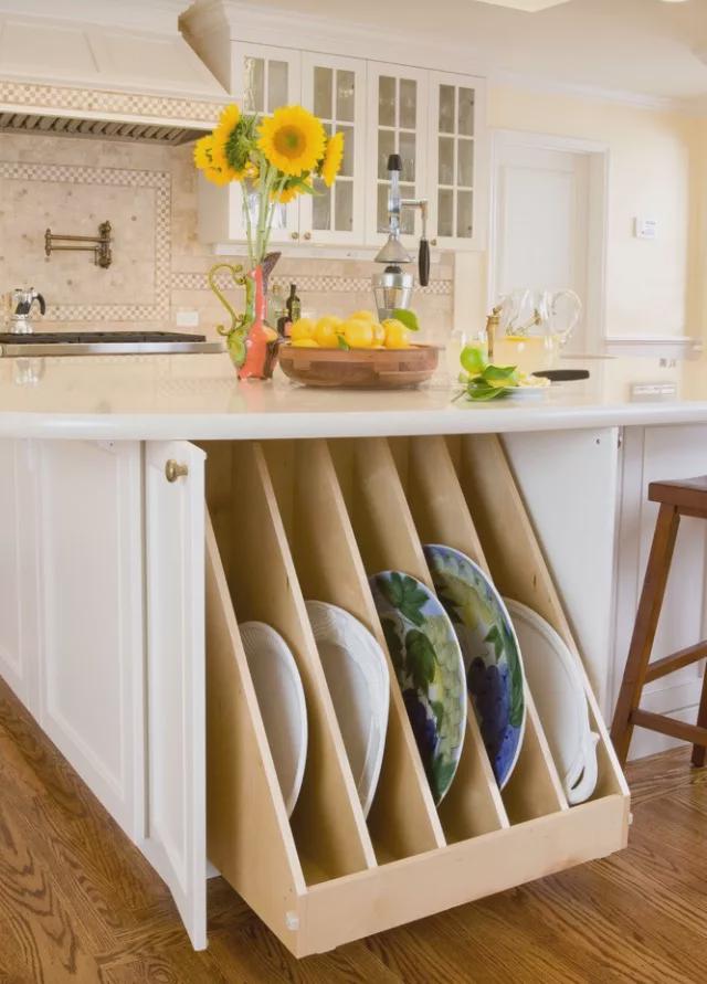 这样的厨房收纳,简直是要逆天啊!强迫症最爱