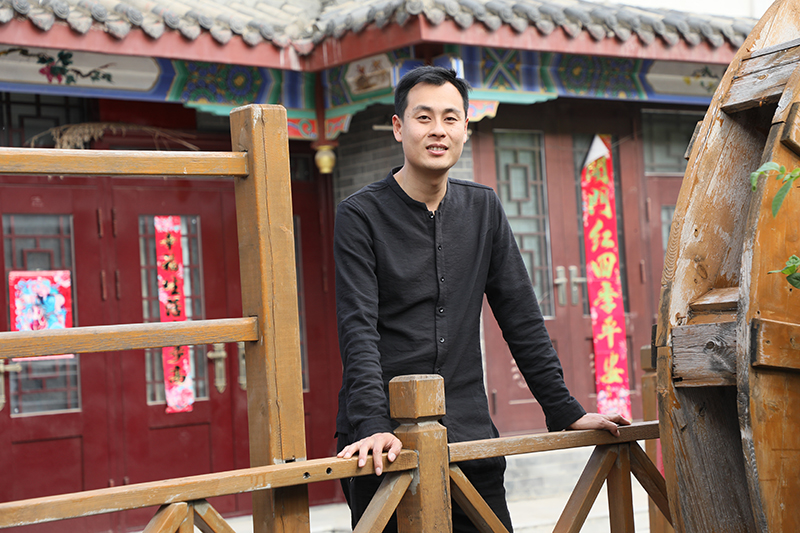 玉雕|丰盈的生命在玉雕世界里静静地流淌—访青年玉雕艺术家朱东伟先生