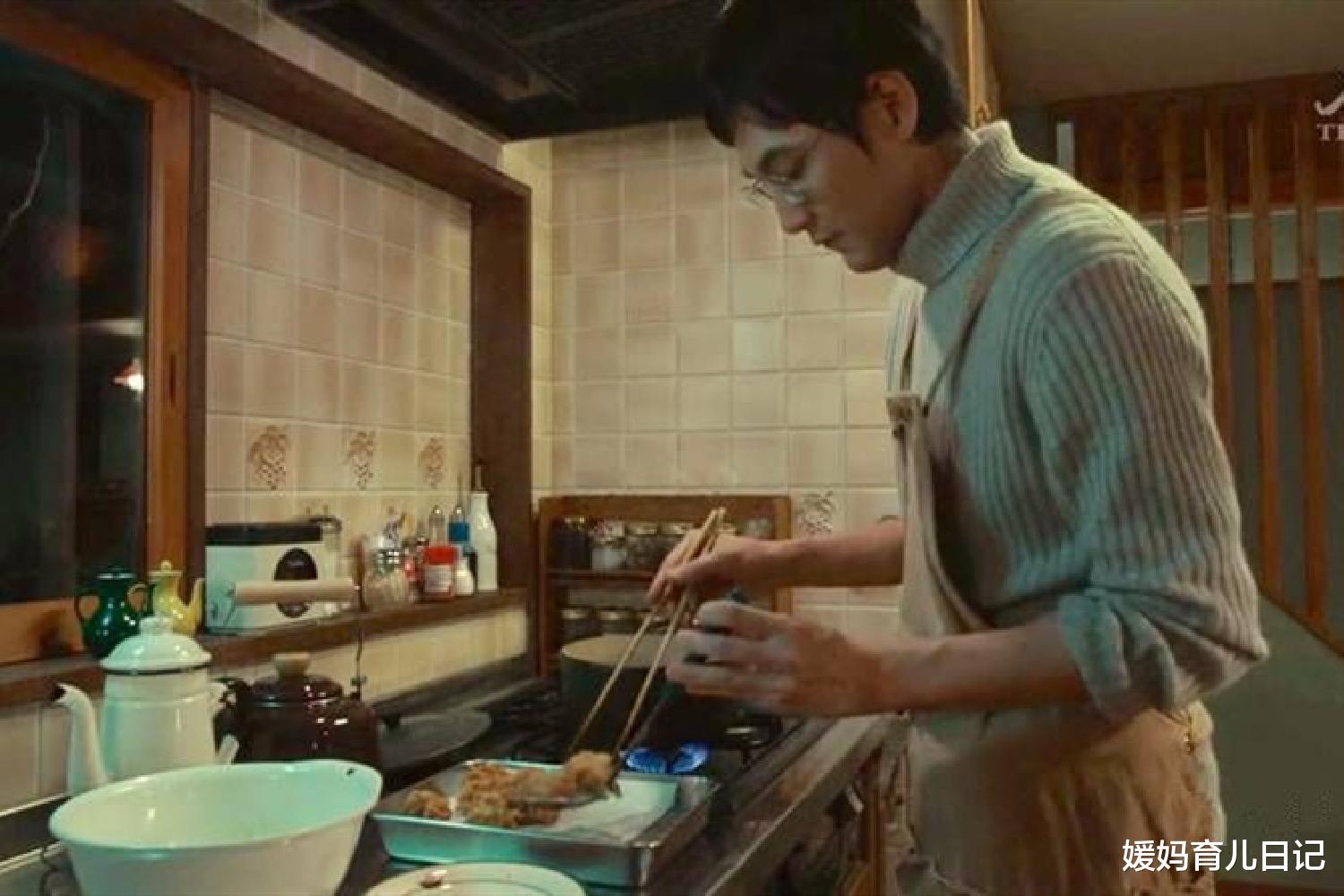 媛妈育儿日记|日本主妇晒出丈夫日常，中国宝妈直呼“真实”：就是一个大孩子