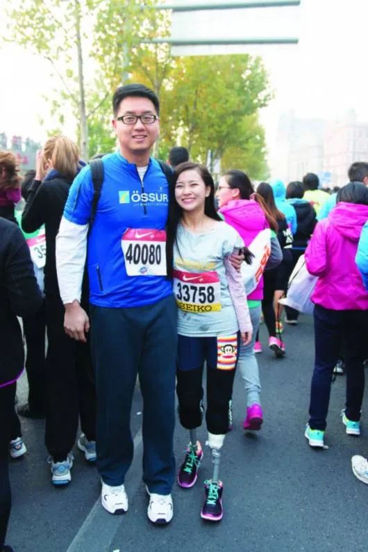 地震|地震被埋26小时,失去女儿和双腿,与出轨丈夫离婚,13年后舞者廖智怎么样了