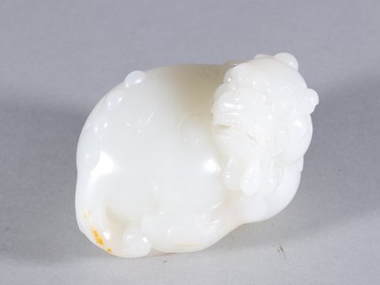 和田玉籽料|和田玉籽料牛气冲天摆件