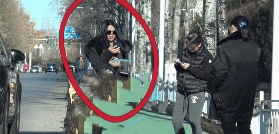 李湘|新欢露面？李湘和神秘男子开车“出事故”！与保时捷相撞被拍