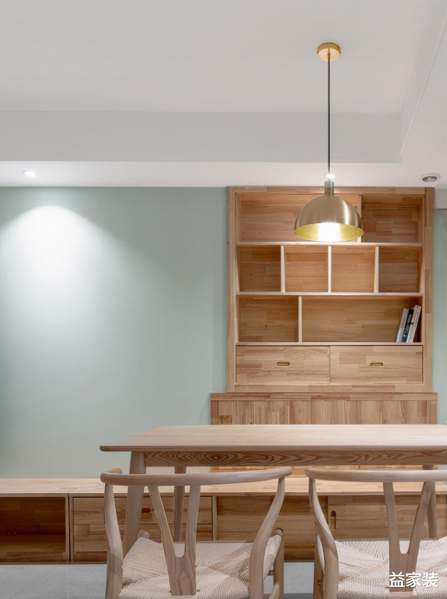 原木风和小户型的黄金组合,即使采光不足,也能保持通透明亮