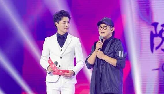 周星驰|辛巴首秀，诚邀喜剧演员周星驰助阵，出场费用高达一亿元