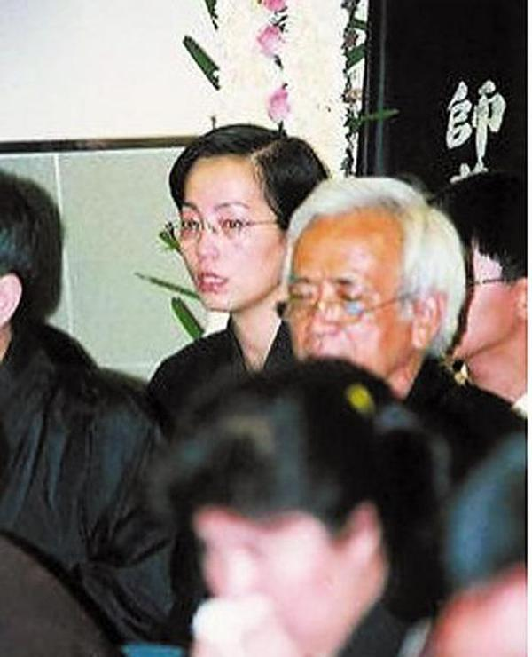 林正英|林正英临终致电洪金宝:别让人看见我尸体,果然葬礼上布置诡异