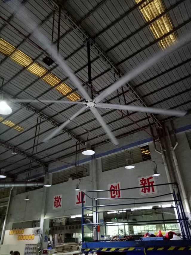 瑞泰风 为什么高大车间厂房要使用工业大风扇降温通风呢?