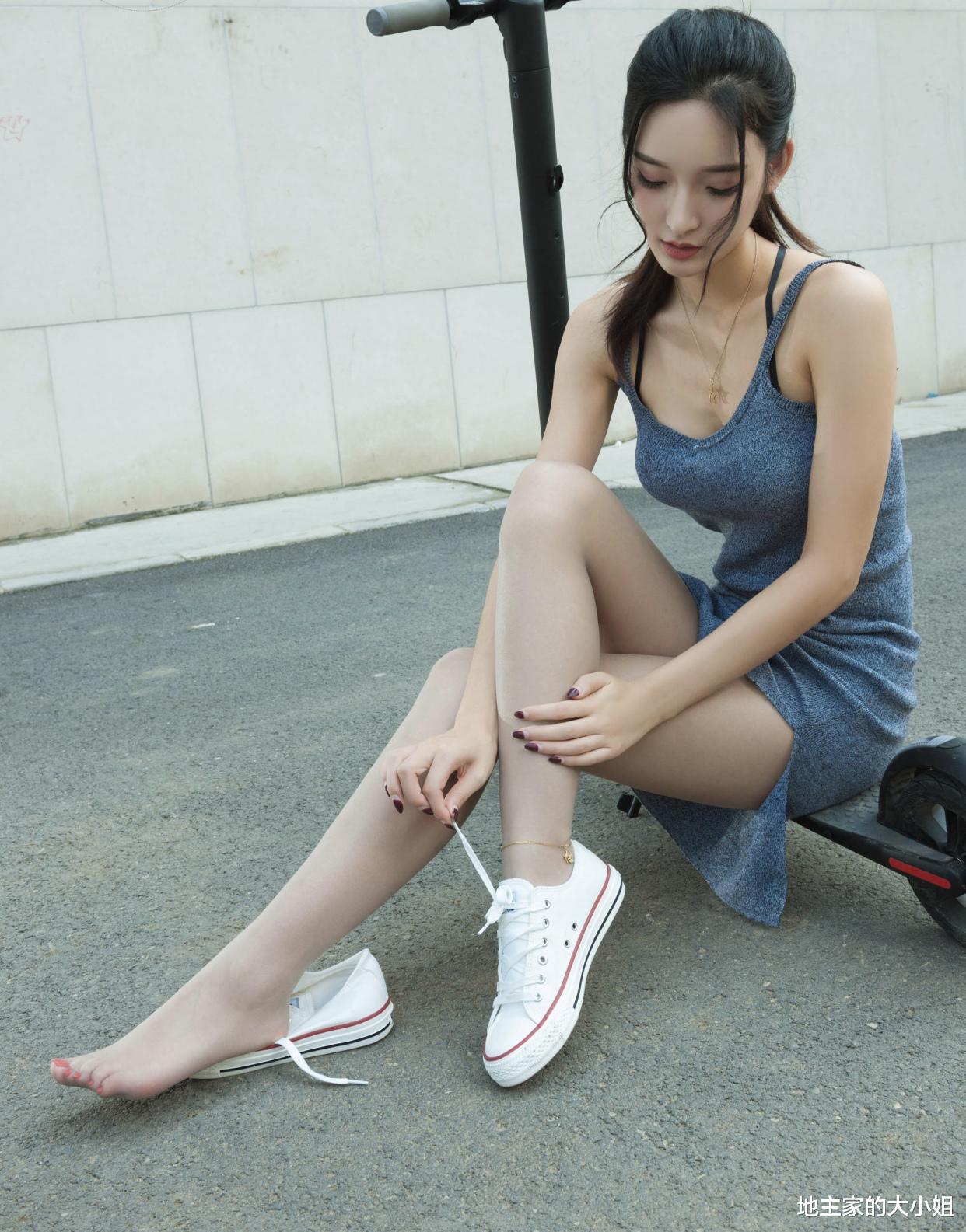 地主家的大小姐 我既然能经得住诱惑,我就不会随便喜欢上谁