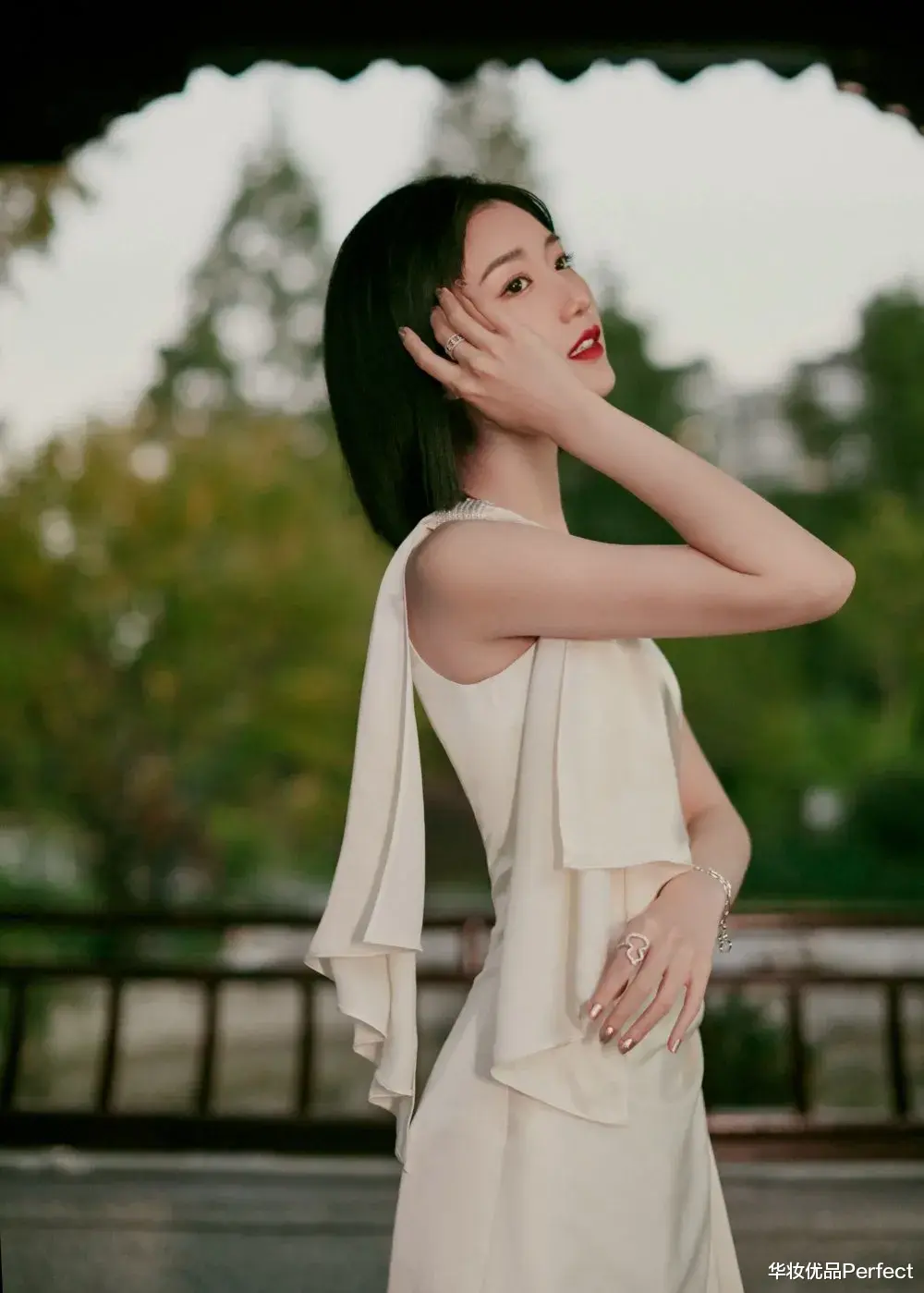 华妆优品Perfect|超期待的毛晓彤穿搭已经上线！！！