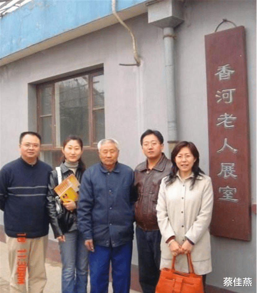 香河老人去世29年肉身不腐,身体光滑如打蜡,银白头发保存完好