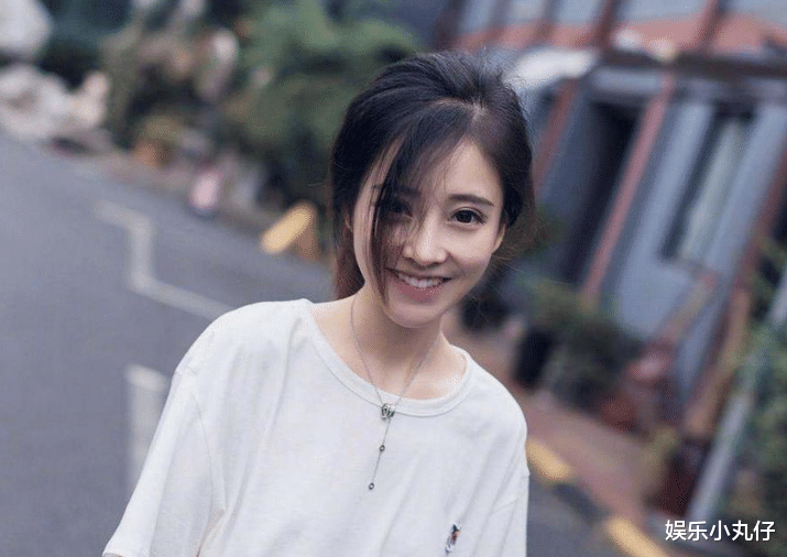 冯提莫|从当年的斗鱼一姐，到如今的无人问津，冯提莫到底经历了什么？