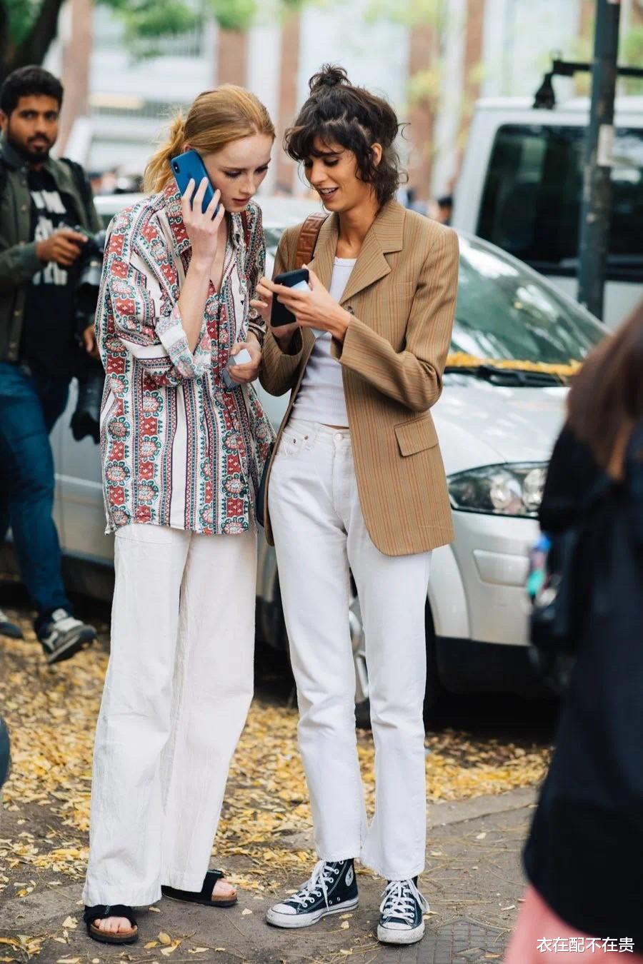 衣在配不在贵 今年流行一种风格,叫:大衣+长裤,显瘦又高挑,换种思路更时髦