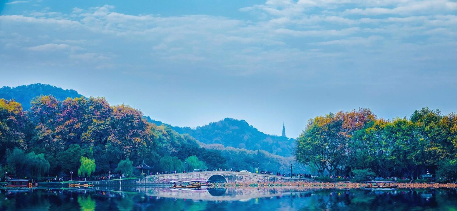 复制回忆|八座秋季颜值超高的城市，适合9-10月份旅游，你钟情那一座？