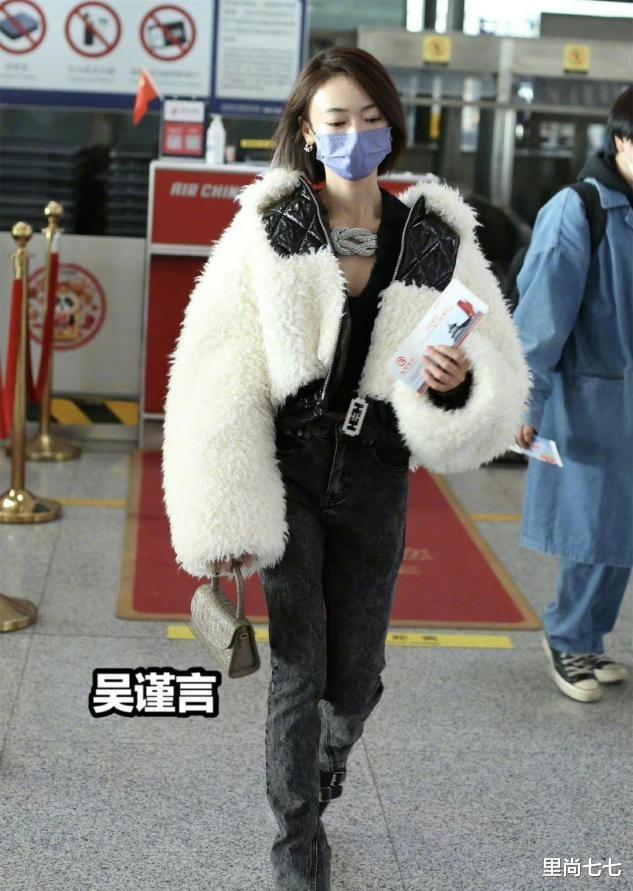 李湘|老公曝绯闻后李湘首露面，大红袄看着比孕妇还肿，鸽子蛋挤得手疼