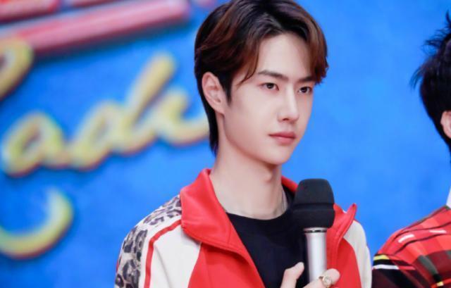 黄晓明|王一博成为了《天天向上》的主持人