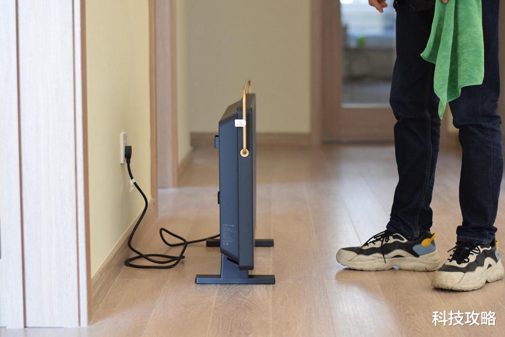 智慧屏|智米智能石墨烯电暖器评测:快速提升室内温度又能有恒温功能