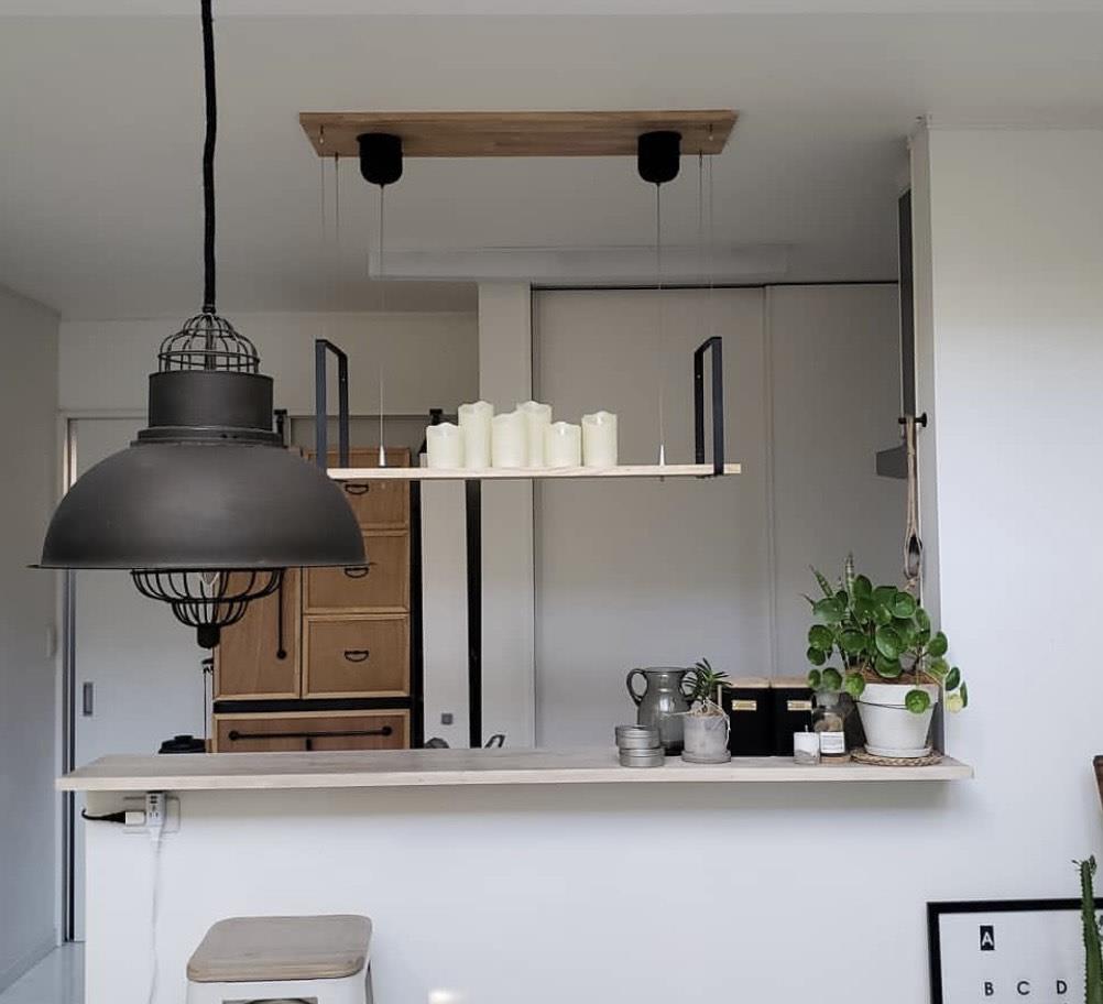 一个被绿植包围的家,实在是太美了!全屋杂而不乱,高级感十足!