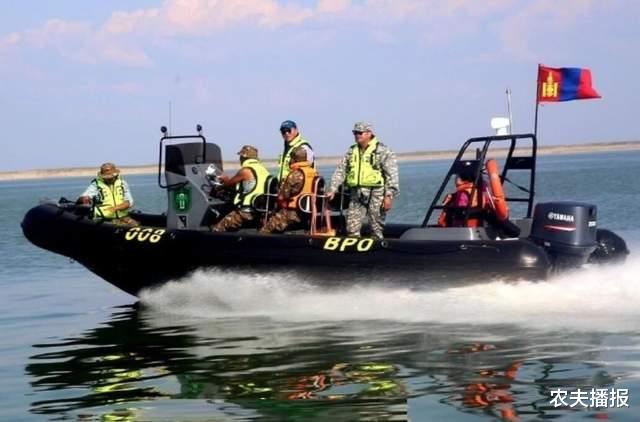 海军|这三个都是内陆国家，却都建立了庞大海军，国家至今一贫如洗