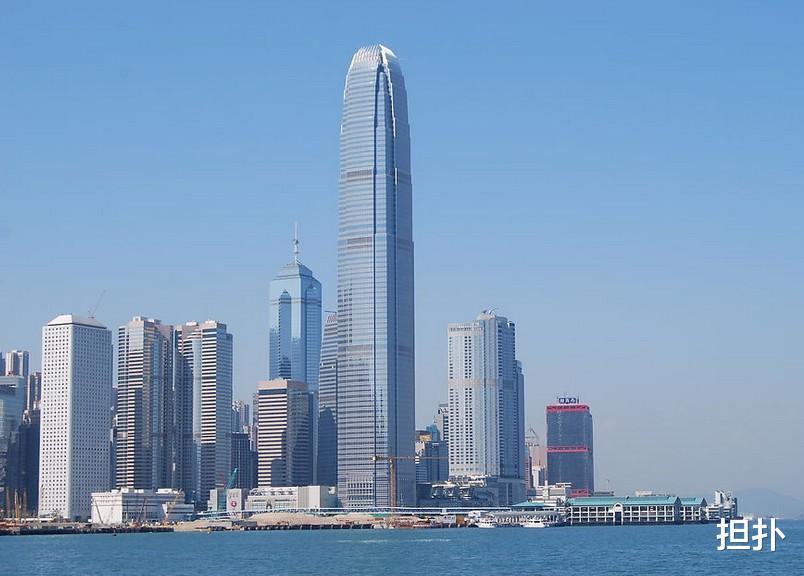 李兆基|在内地有5310亩地皮，在香港还有3405亩地皮，他才是中国地产首富