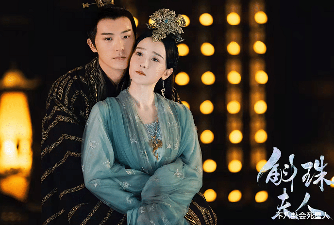 迪丽热巴|年度12对荧幕cp，杨洋热巴成现偶之光，每一对都很好嗑