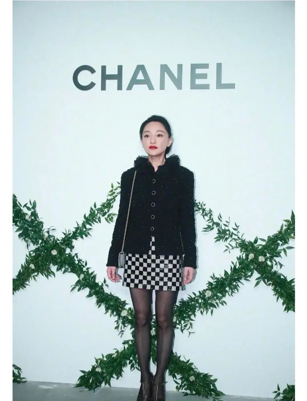 马丽|香奈儿红毯明星全翻车！周迅压轴出场颜值惨跌，王一博更惨太油腻