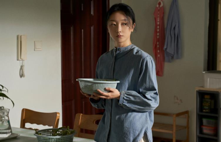 女心理师|《女心理师》细节中的细节，竟存在两个F，詹璐的手表调快5分钟