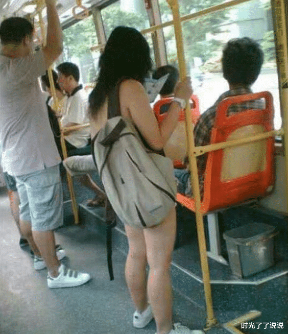 时光了了说说|“追了一年的女朋友在我家洗完澡后，我陷入了沉思...”哈哈哈啊哈哈