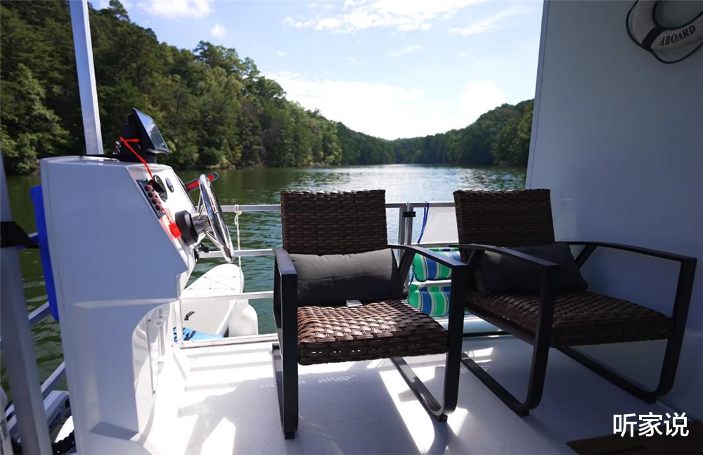 听家说 钓鱼爱好者的水上船屋：将36㎡设计成两室两厅，住一家六口没问题