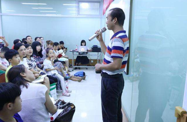 中国诗词大会|曾战胜北大才子,获得《诗词大会》冠军的外卖小哥,如今逆袭没?