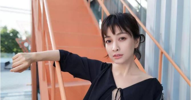 吴昕|“隐形富婆”吴昕：帝都坐拥上亿豪宅，年仅30岁身价竟超数十亿！