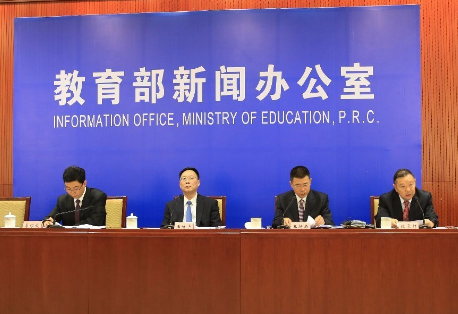 安妈育儿日|教育部传来“利好消息”，第一学历歧视不复存在，专科生喜笑颜开