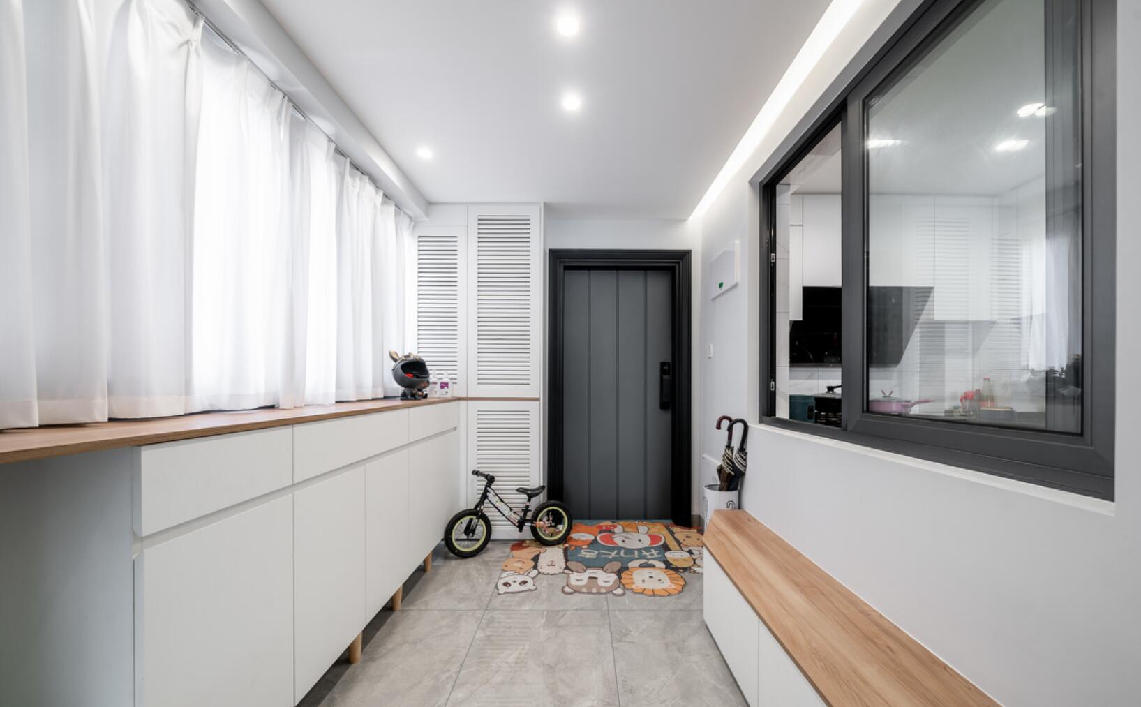 |150㎡的新房,她坚持给全房铺地砖,完工后,才知道有多实用