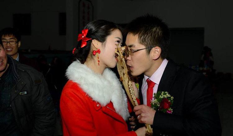 舜网 相恋6年，因10万彩礼谈崩，男人转身就花20万娶了相亲对象……