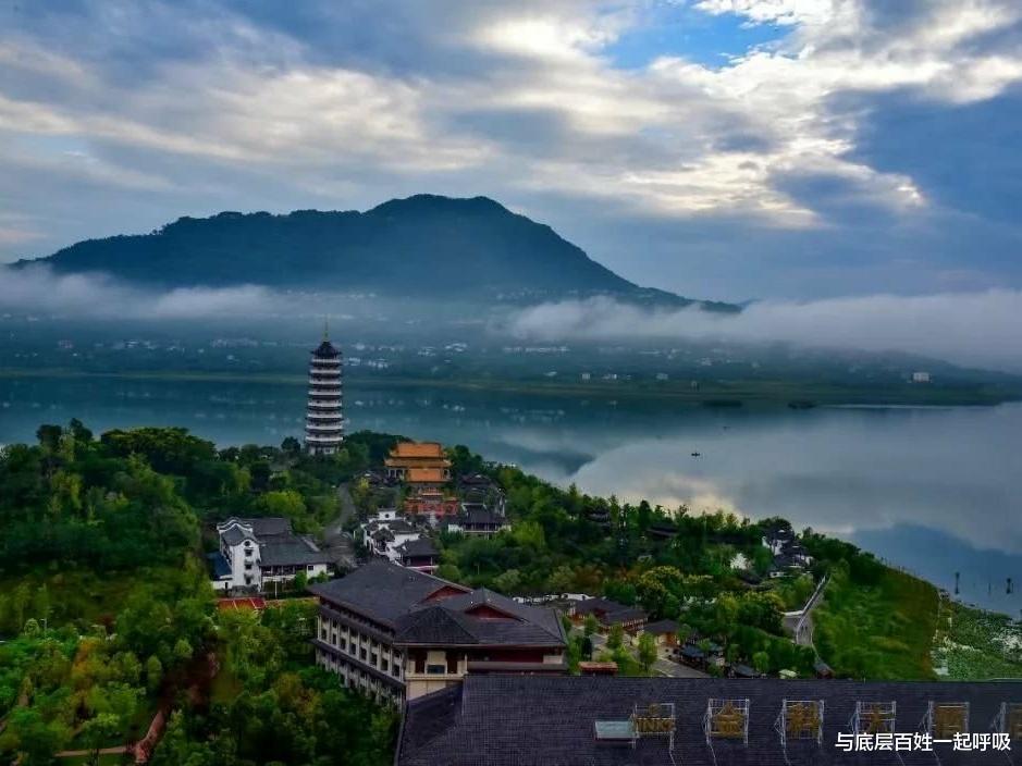 销售额|在开县县城买的二手房，买成8千多一平，三个月后变成了5千多