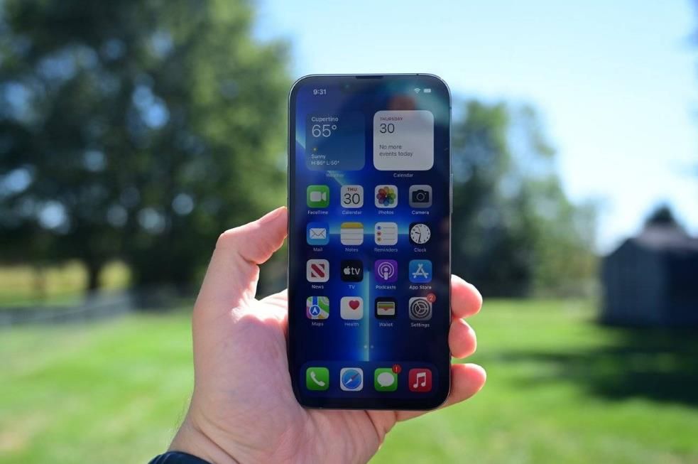 iphone13 pro|iPhone13 Pro最大缺点，信号拉跨，让人没脾气