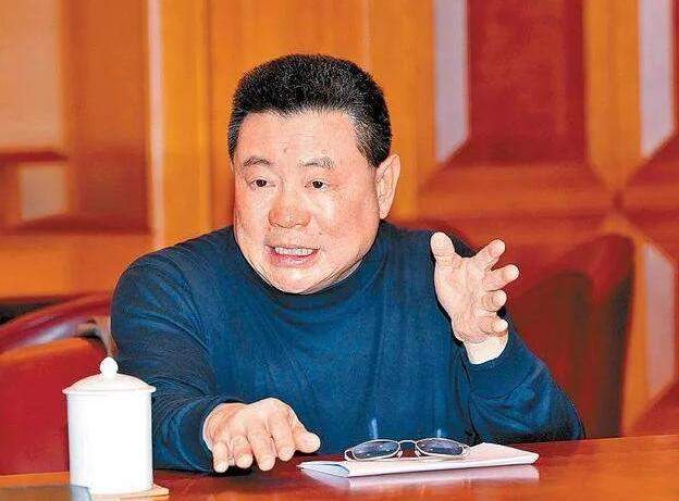 刘銮雄|刘銮雄血亏百亿,甘比豪宅庆生,12岁女儿身价达40亿,真人生赢家