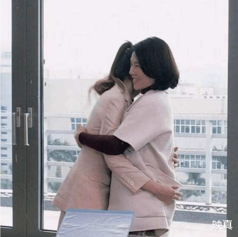 董明珠|钦点“22岁浙大女学霸”为接班人，营销女王董明珠在释放啥信号？