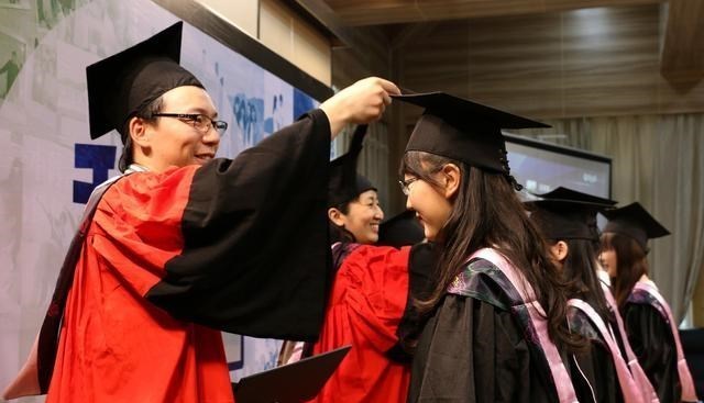 招聘|“我们不收专升本”，央企的招聘要求惹争议，说好的一视同仁呢？