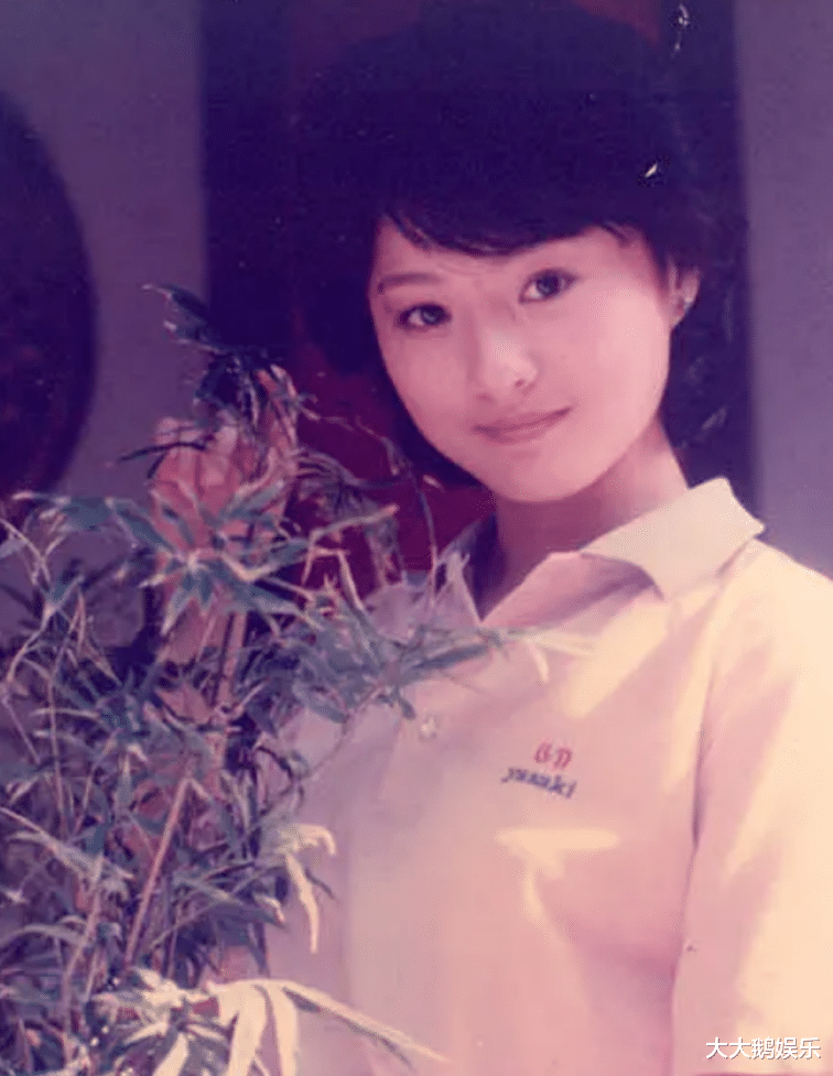 李赛凤|丈夫婚内出轨倒打一耙,让她身败名裂,李赛凤真的太惨了