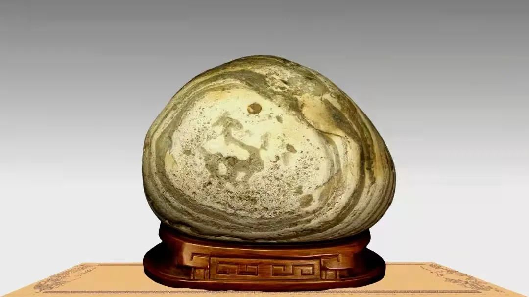 朱小贞 花7700元,因为石头上有个不怕被雷劈的躲雨人